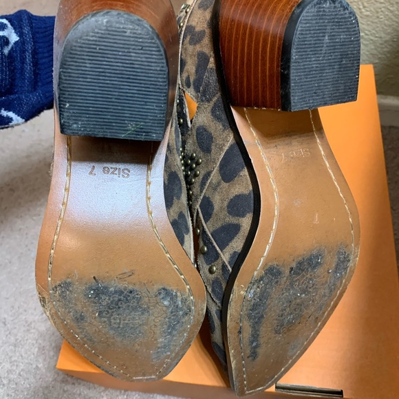 Boots - Picture 5 of 6